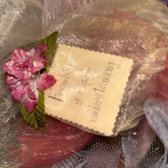 NWOT vintage fabric fairy doll on ribboned acrylic swing - Picture 12 of 12